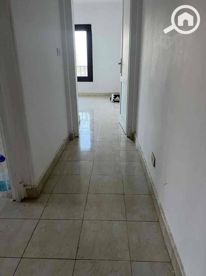 6 fc36a51b-6a31-452e-a29c-86670cc86261. jpg