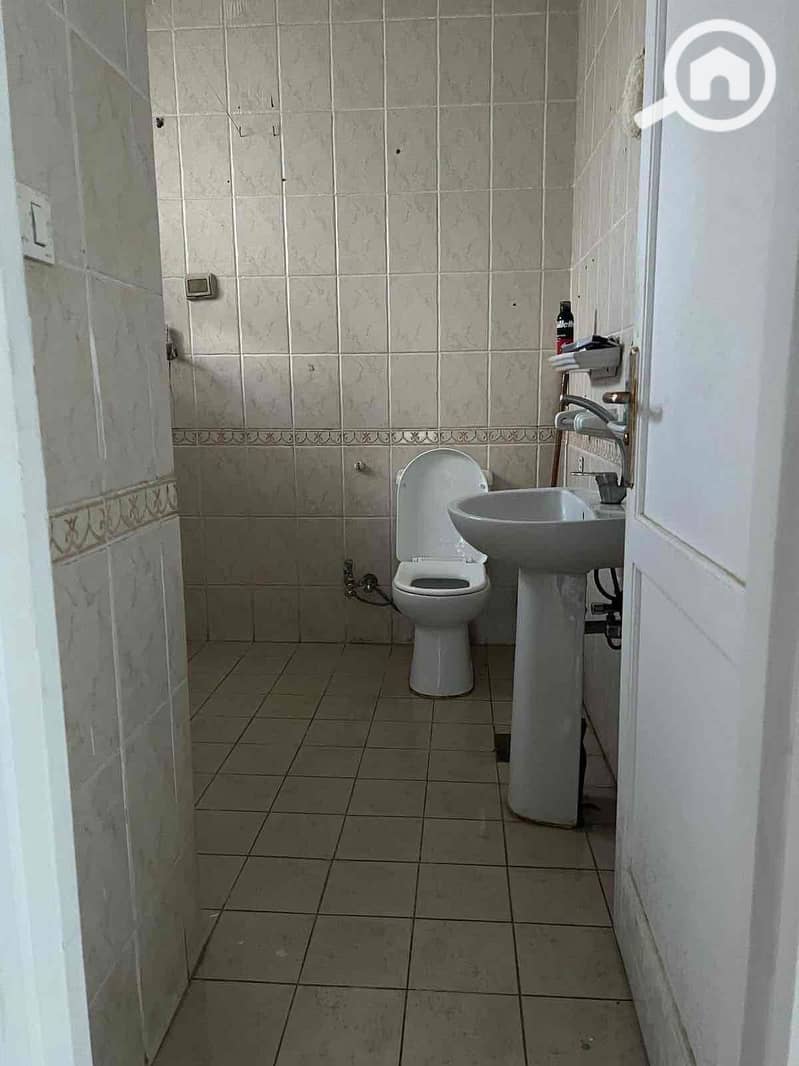 10 d2d0606a-acf5-445f-a806-fa8de49e7f50. jpg