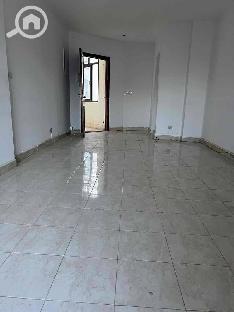 11 a82eb65d-7584-44a6-bb17-95a59079f1a3. jpg