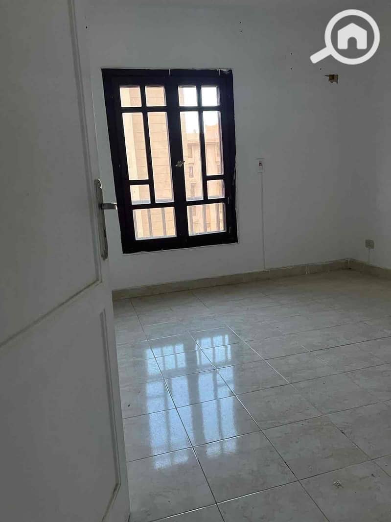 15 0008ff2e-47ff-4d04-9440-9c8971d28e5a. jpg