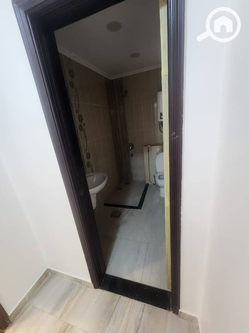 3 WhatsApp Image 2025-10-15 at 1.16. 35 PM (2). jpeg