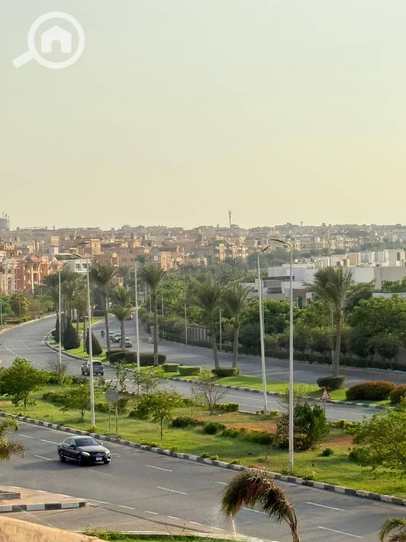 6 e84f0928-f302-401e-8f09-8bf3155b7a8b. jpg