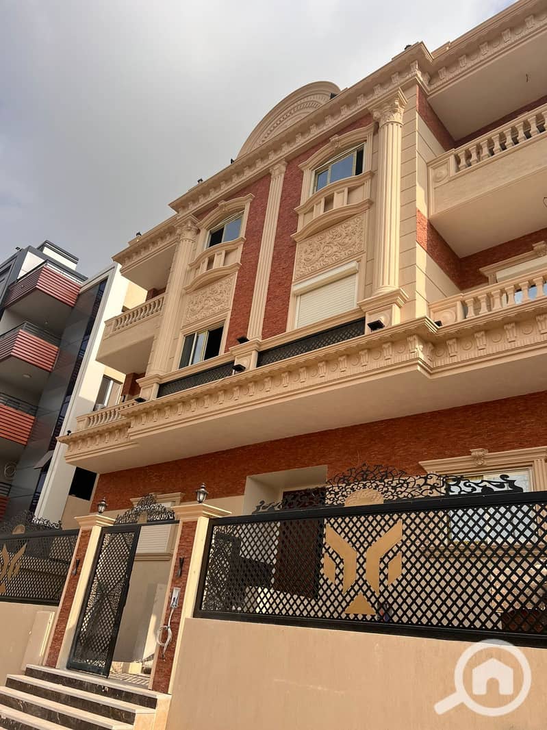 8 3d688a32-11b5-4a48-9bfd-0f90100e2c47. jpg