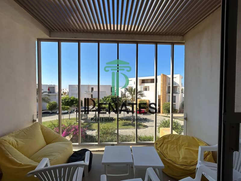 12 Interior-1 (9) (Copy). jpg