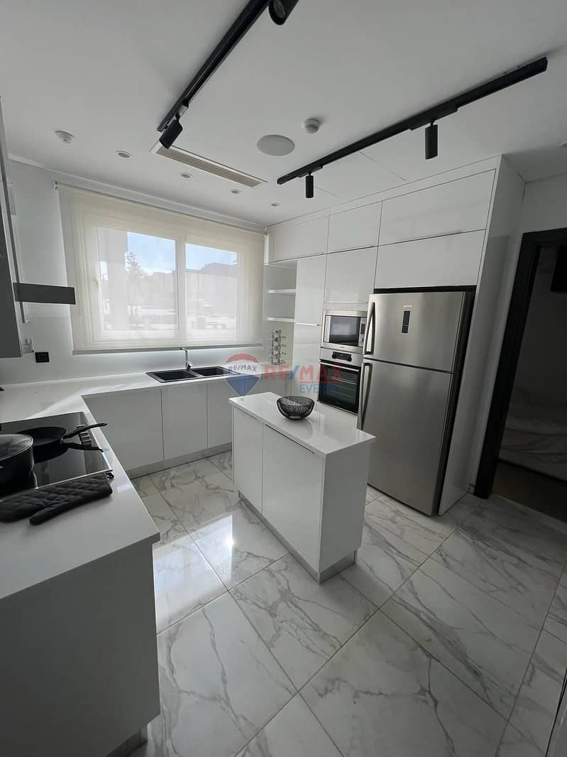 10 WhatsApp Image 2025-12-03 at 7.30. 06 PM. jpeg