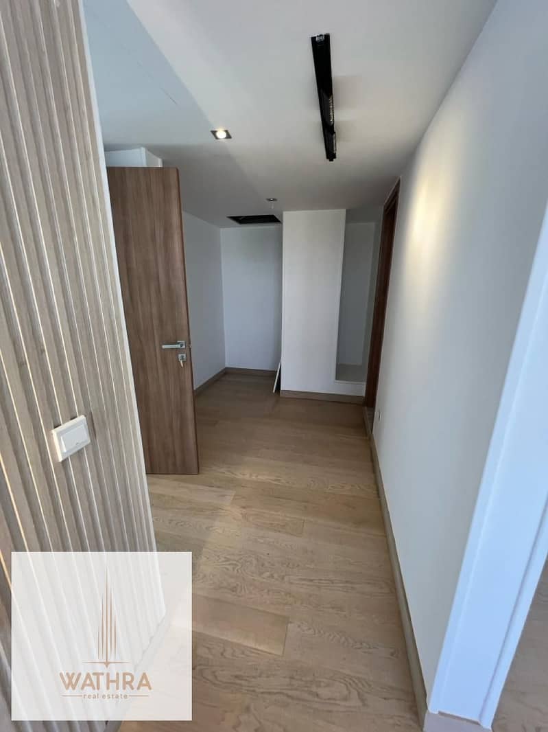 10 WhatsApp Image 2025-12-04 at 14.39. 30. jpeg