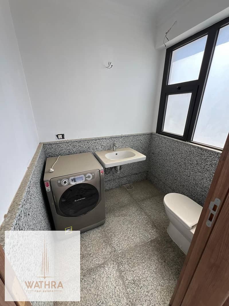 16 WhatsApp Image 2025-12-04 at 14.39. 24. jpeg