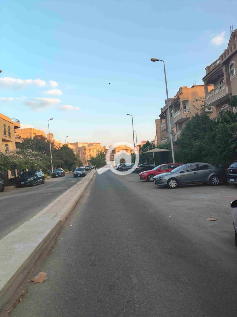 84012. jpg 84012. jpg