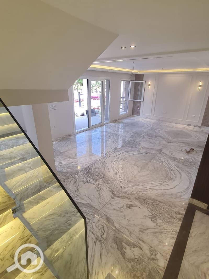 17 ec596167-ad44-43f2-a580-44f246a20e33. jpg