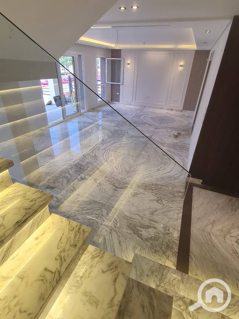 18 c4e65592-c0db-4af2-83f3-602bd1790fc3. jpg