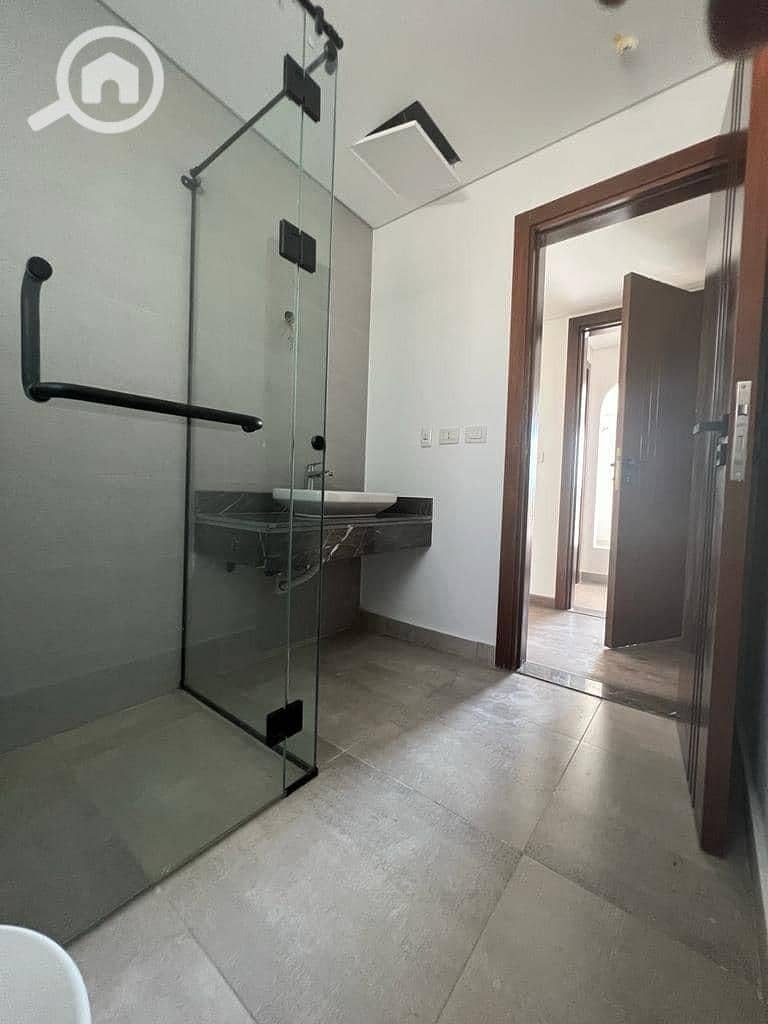 6 WhatsApp Image 2025-10-12 at 3.00. 08 PM (3). jpeg