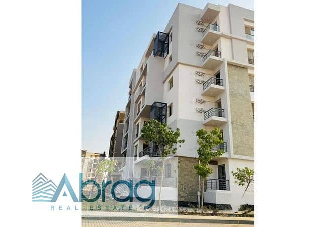 3 8316892-662afo. jpg