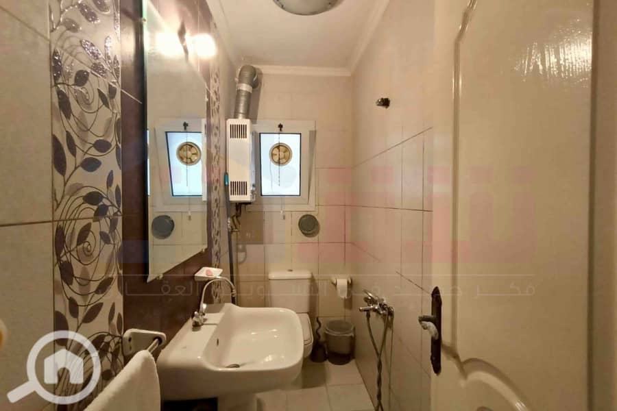 17 WhatsApp Image 2025-11-29 at 17.16. 41. jpg