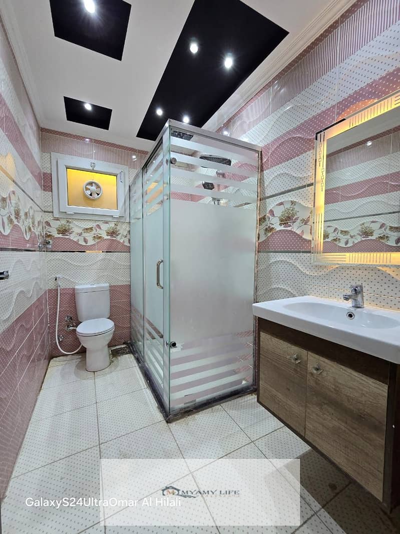 24 WhatsApp Image 2025-12-04 at 11.16. 16 AM (4). jpeg