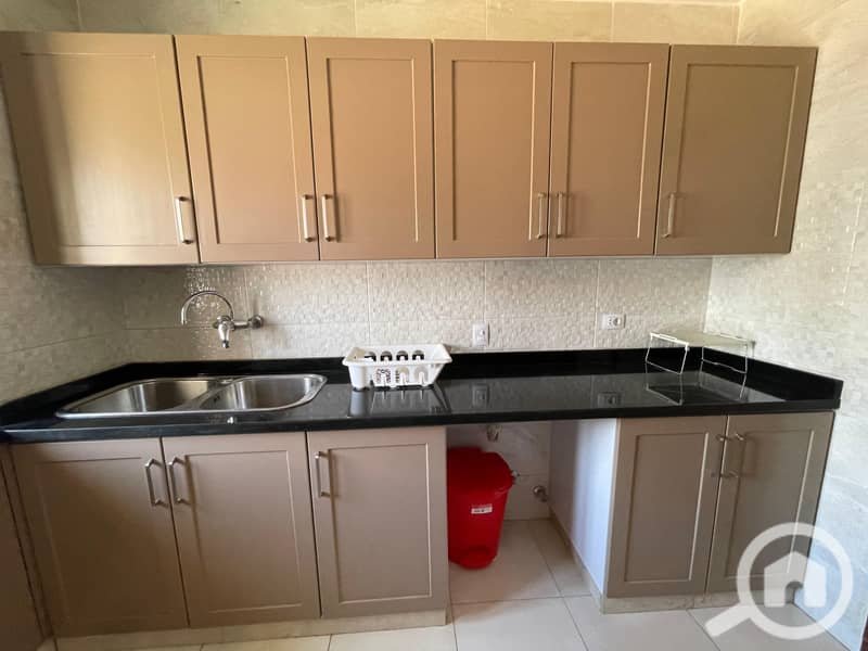 5 3d826788-aa46-4e81-845d-0ec00d2e46e4. jpg