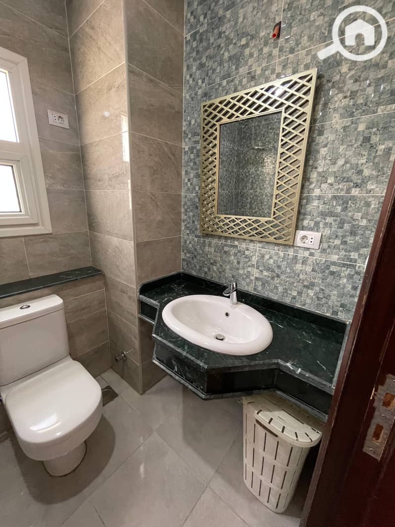 7 02352a94-7f17-475d-95a2-f0c473542e74. jpg