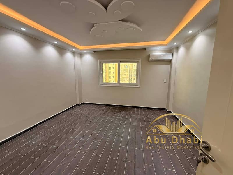 12 e7e84cc6-4a21-4e3c-9ac8-90adfed9f8dc. jpg