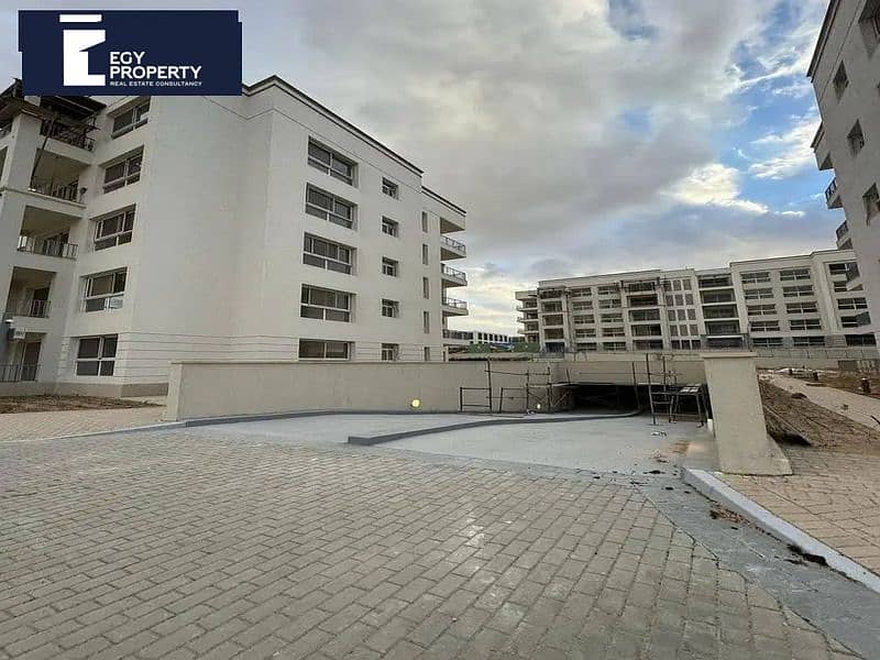 9 155927921-800x600. jpg