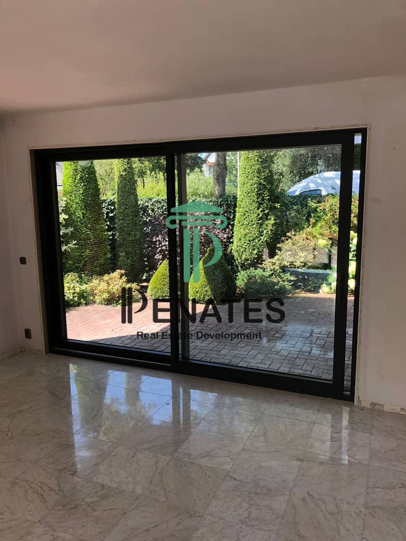 6 6c960594-a92e-4c83-ba44-c152fe29ebad. jpeg