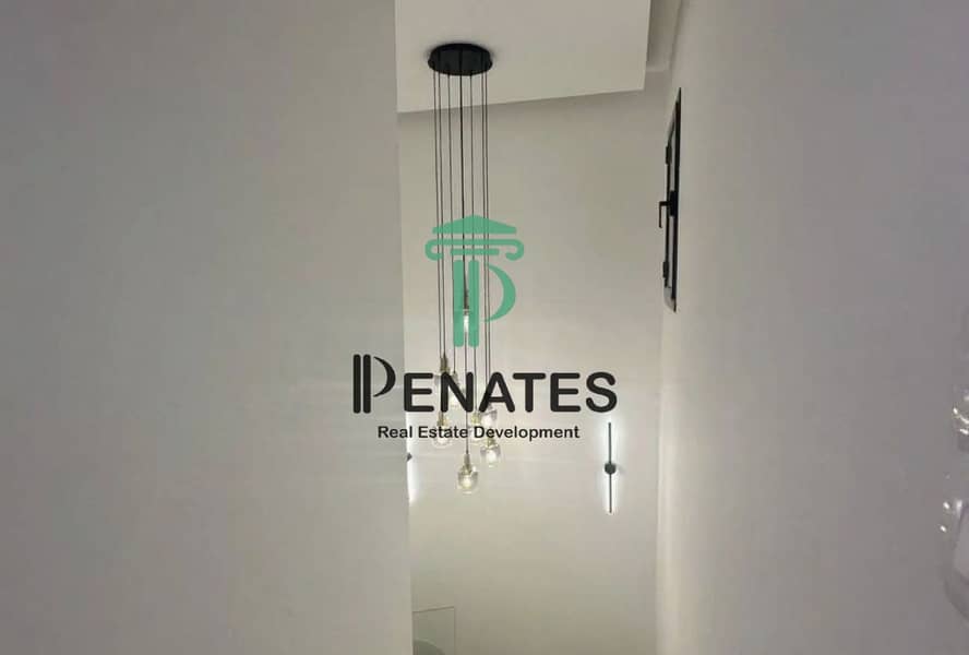 8 8ef8b2b3-7371-43e0-a57a-b3ca6212e976. png