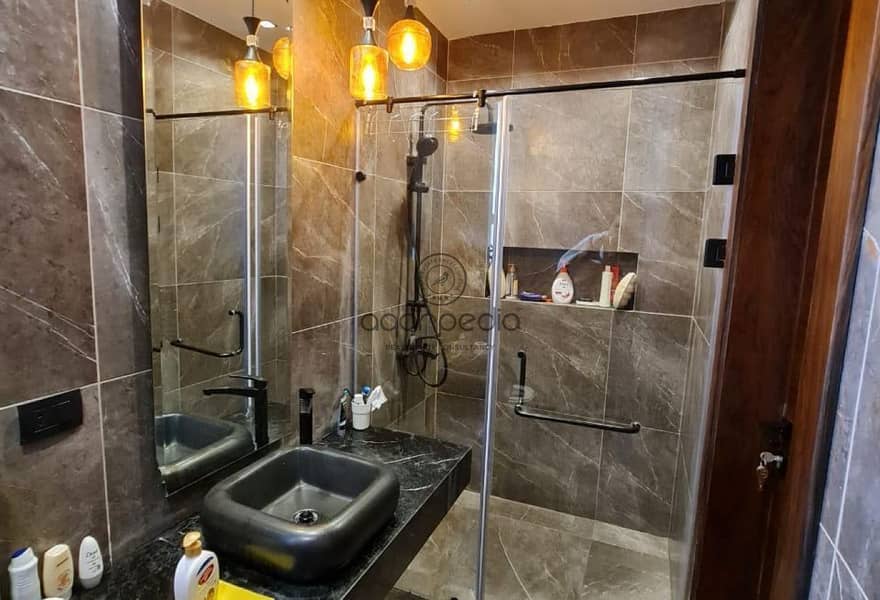 2 2b7e77f0-0b6e-4e5d-b49a-d69e51f0bb45. jpg