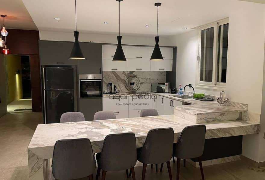 6 46a159cd-8ec2-46eb-b353-386a847d1987. jpg