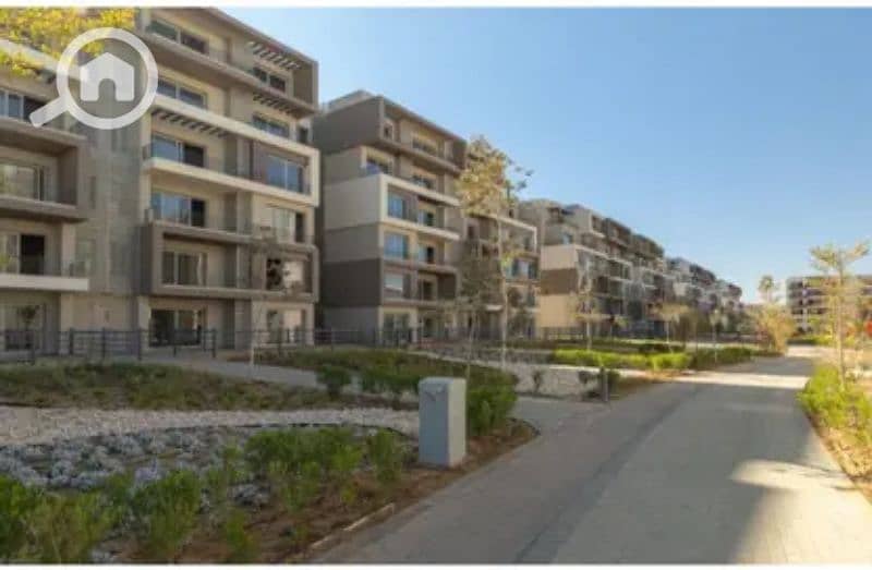 2 8084814-24c5fo. jpg