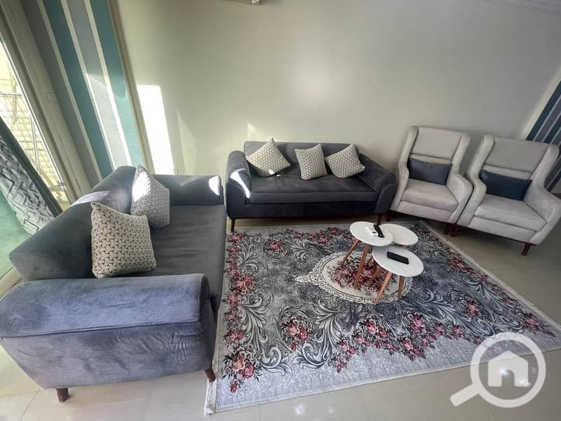 4 7600b1fb-093f-4c19-bbaa-522ebd070f1c. jpg