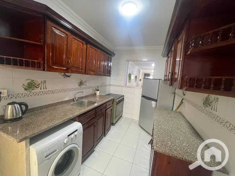 6 06fb5f23-bb16-40c7-88f5-a2064751ef15. jpg