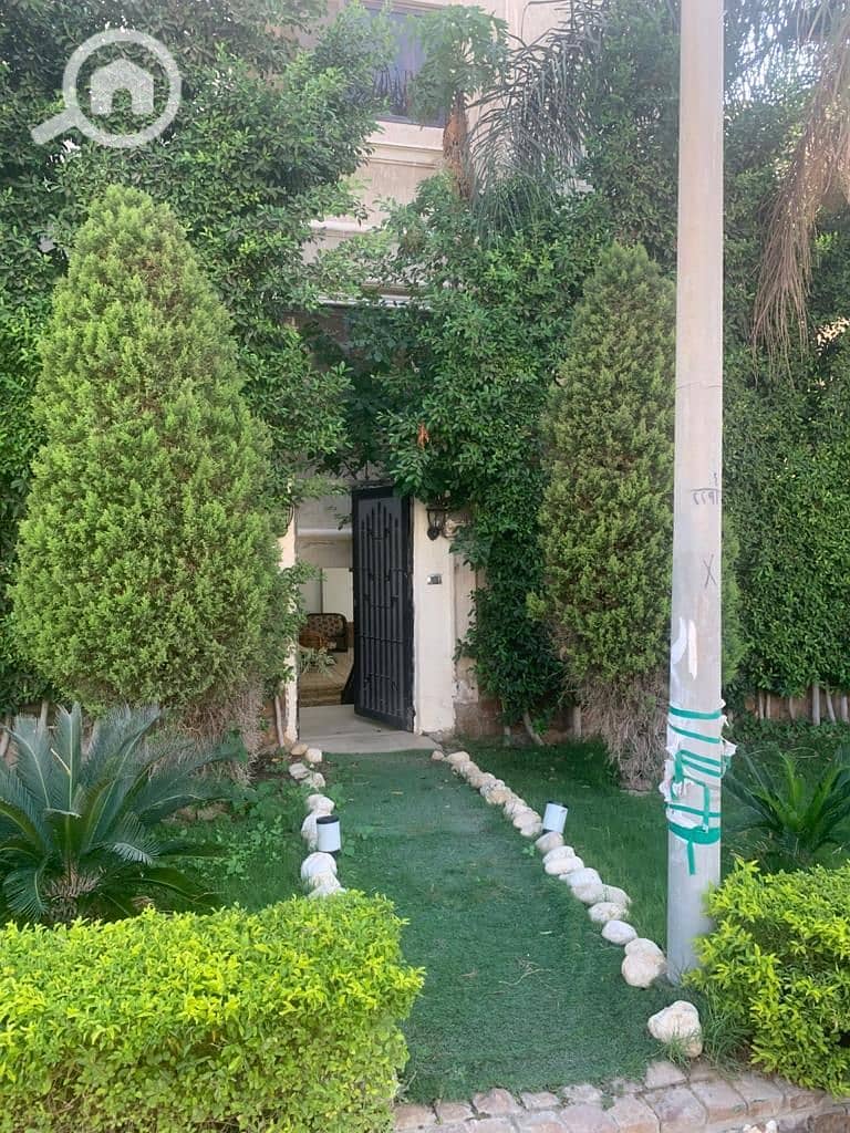 2 d74a9bd8-2130-434d-8d0f-7852391fe516. jpg