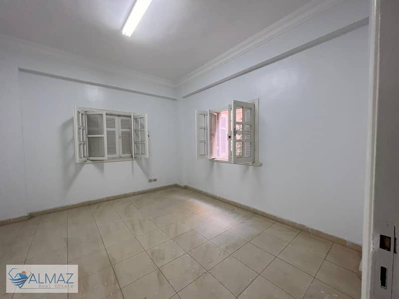 12 WhatsApp Image 2025-12-04 at 1.32. 28 PM (2). jpeg