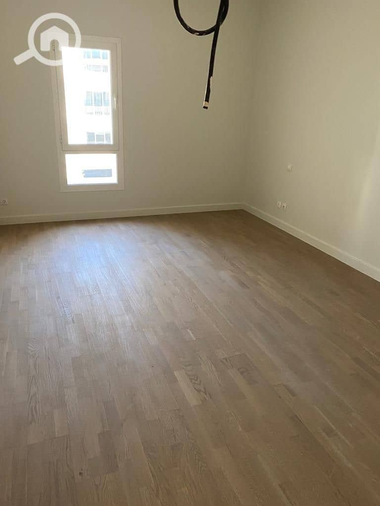 4 WhatsApp Image 2025-12-01 at 3.21. 49 PM (1). jpeg