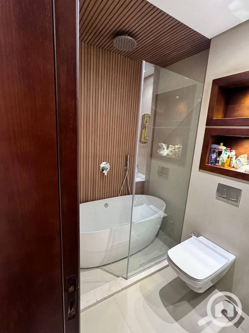 7 WhatsApp Image 2025-12-04 at 1.37. 32 PM. jpeg