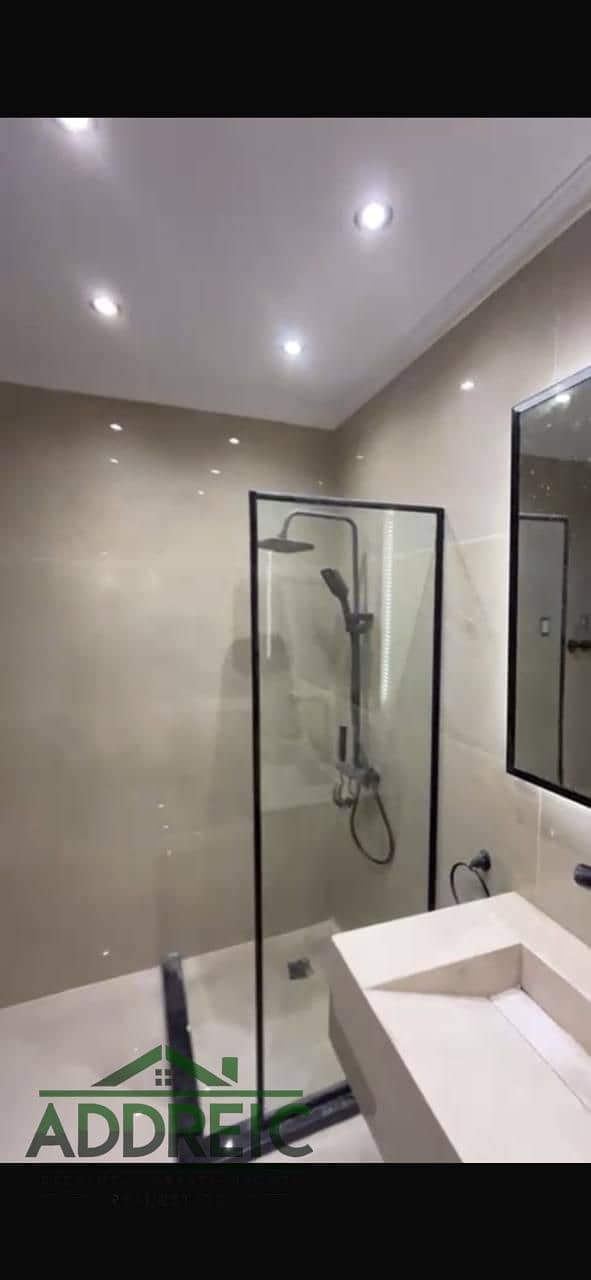 8 661a149f-07b7-493a-a8f8-2cfeb31c7f6c. jpeg