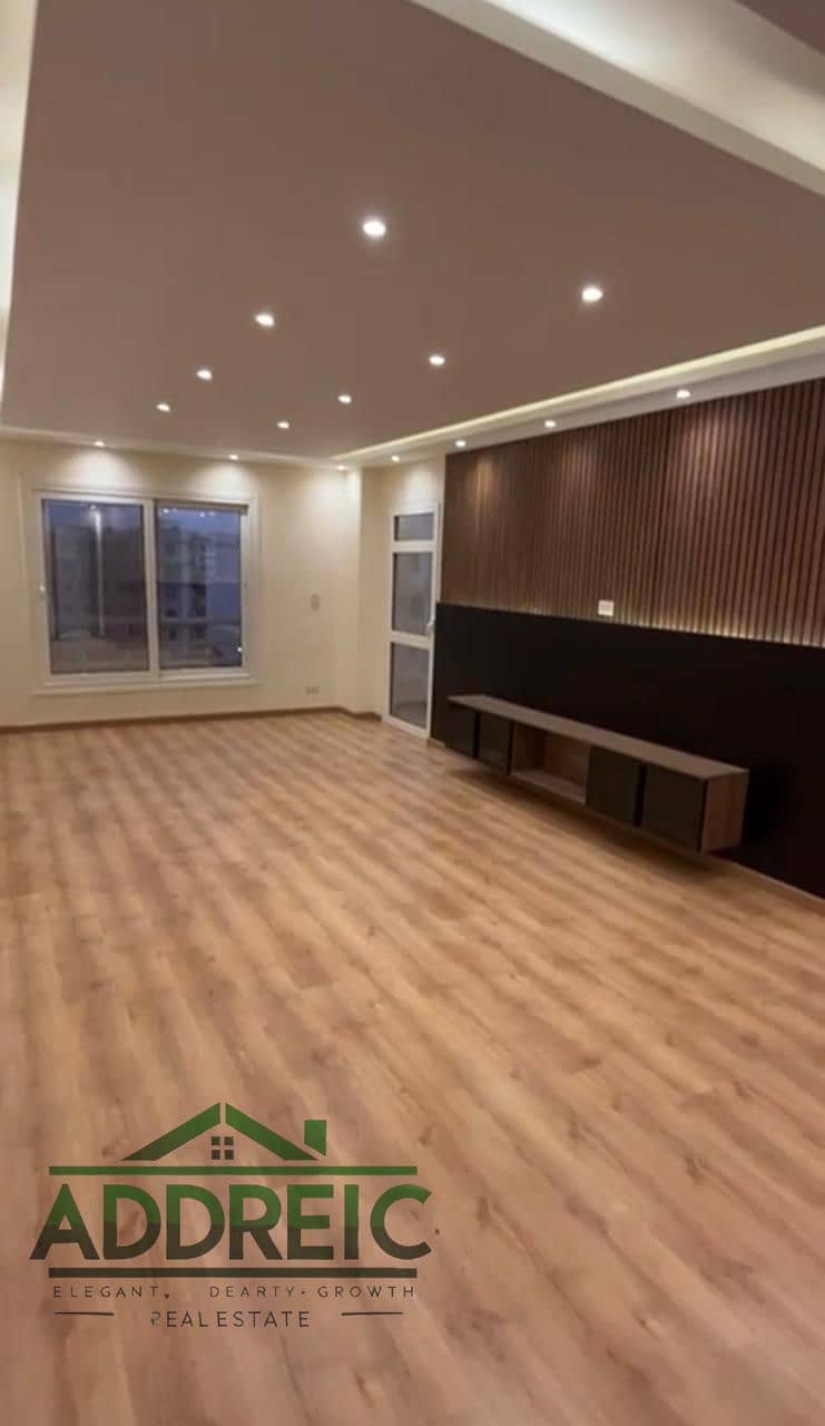 10 cb7bf201-ccee-41dd-b336-e30ac0f0d749. jpeg