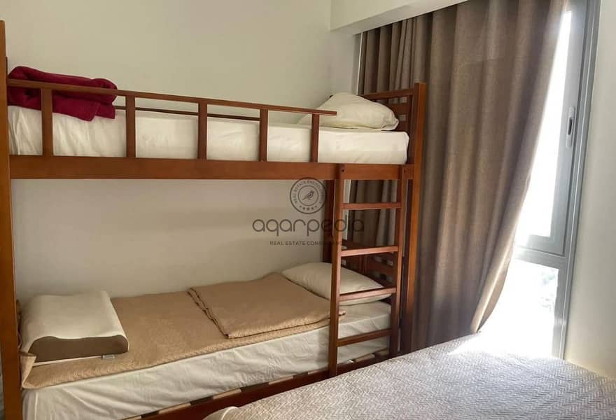 5 8e74aa7c-94a2-42c1-ad38-b8463133e78a. jpg