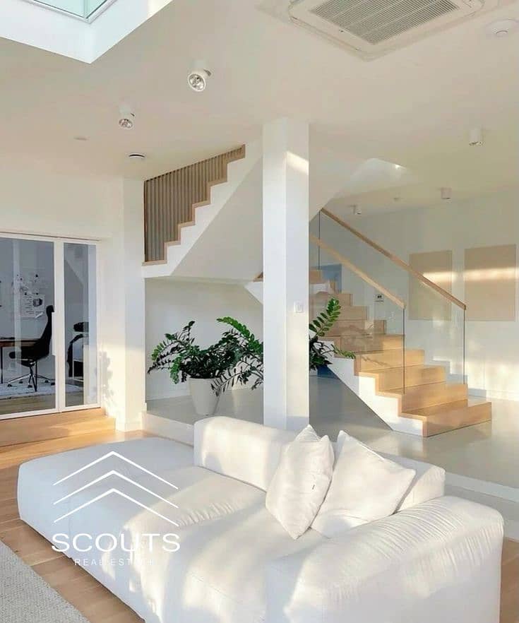 4 6d869d44-48ef-4db1-959d-7daea7c2cbf0. jpeg