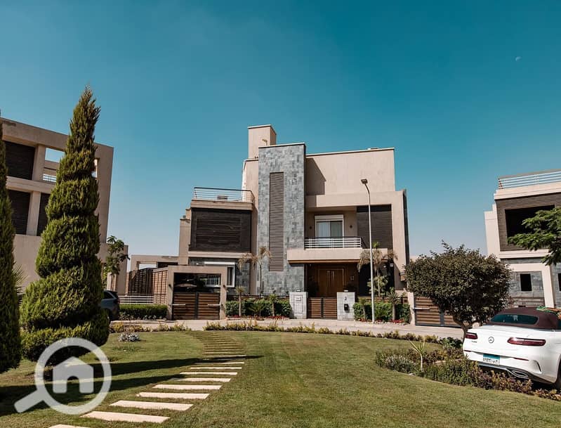 2 AK-x-TO - -FOUR-13_uid_62d8fb478a546. jpg