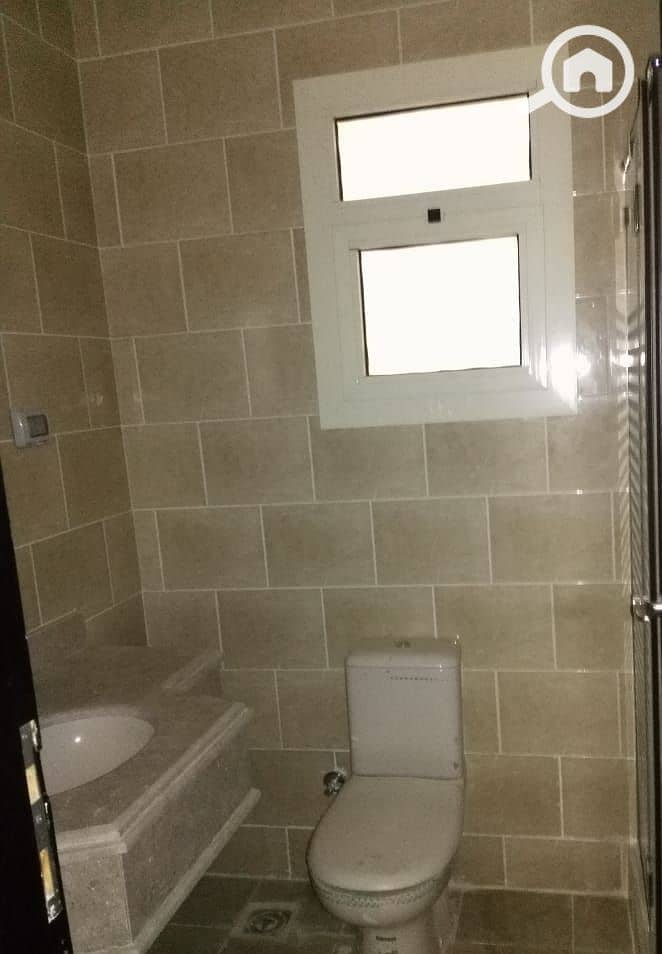 10 19f7cacb-f4d6-477e-9a09-2f36d09b5c98. jpg