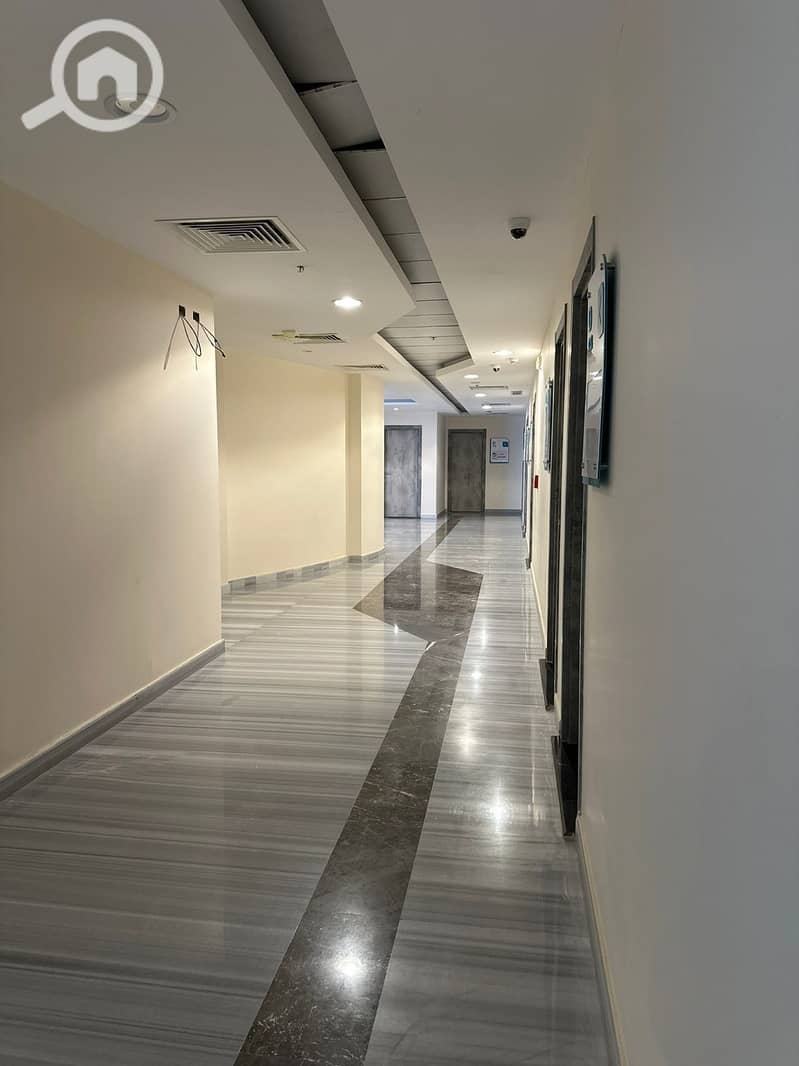 5 WhatsApp Image 2025-12-04 at 3.31. 32 PM (1). jpg