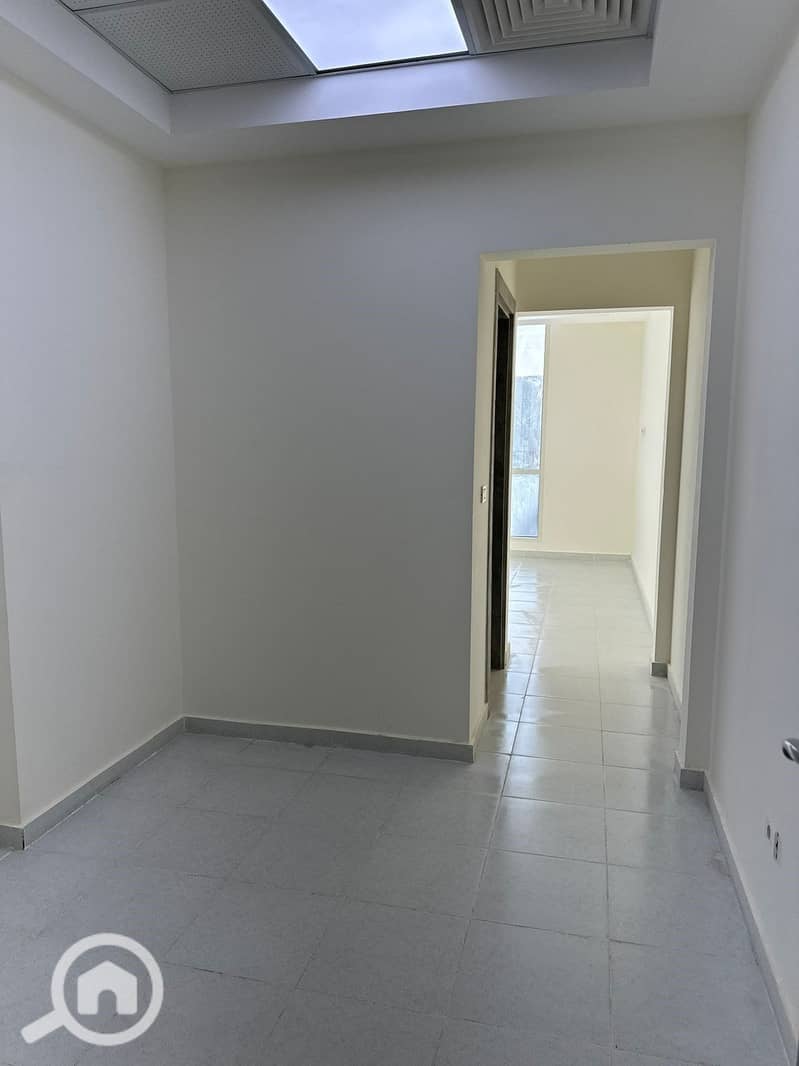 6 WhatsApp Image 2025-12-04 at 3.31. 32 PM (2). jpg