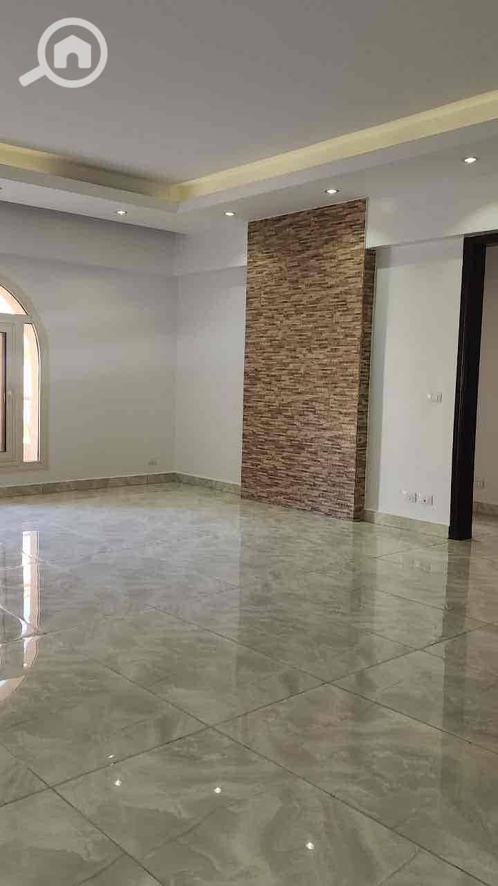 10 44f3f1ab-72b2-4316-9f58-459f5f2a1ddb. jpg