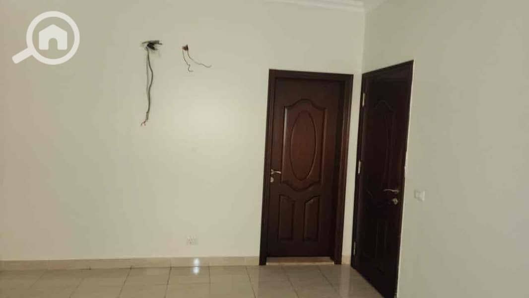 17 7c8fd2a0-b345-4c82-98a2-f7e3978bba94. jpg