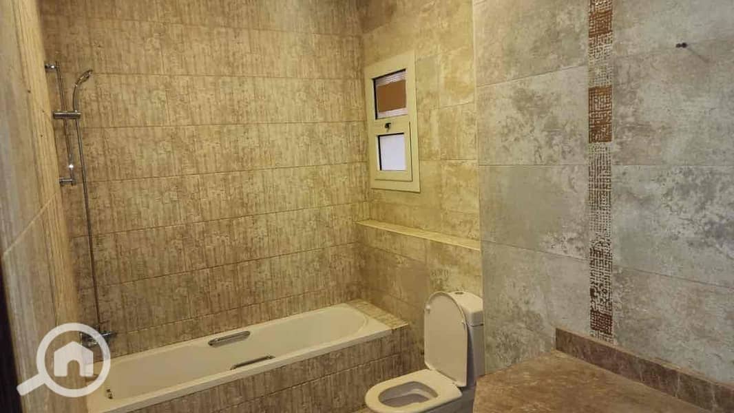 18 909289e8-ab52-4311-ab0d-a721c50dc846. jpg