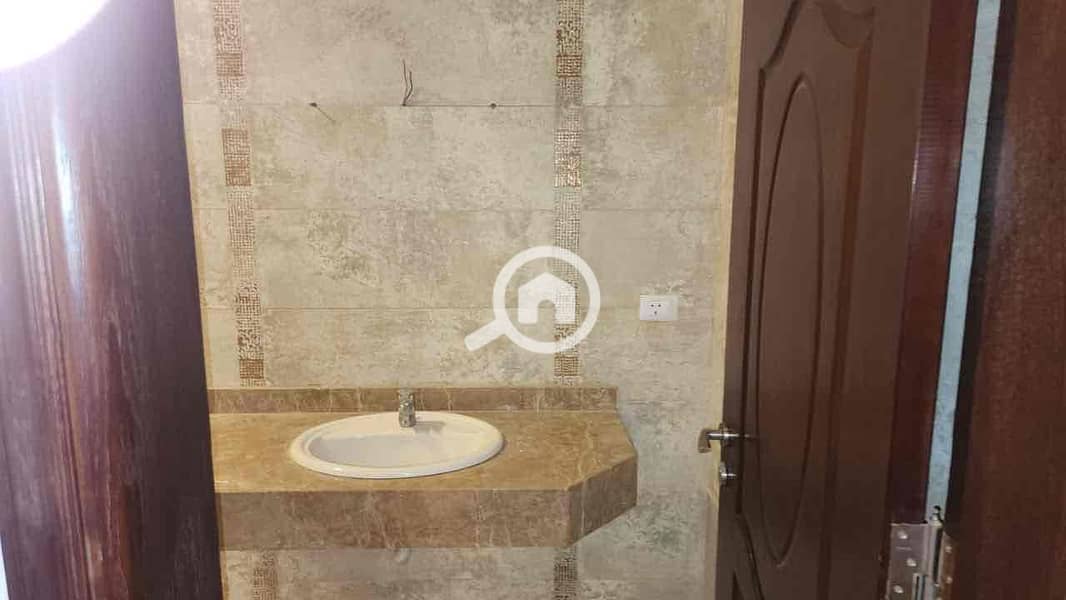 19 f739bc3d-1484-468f-8afc-697e2e5856fe. jpg