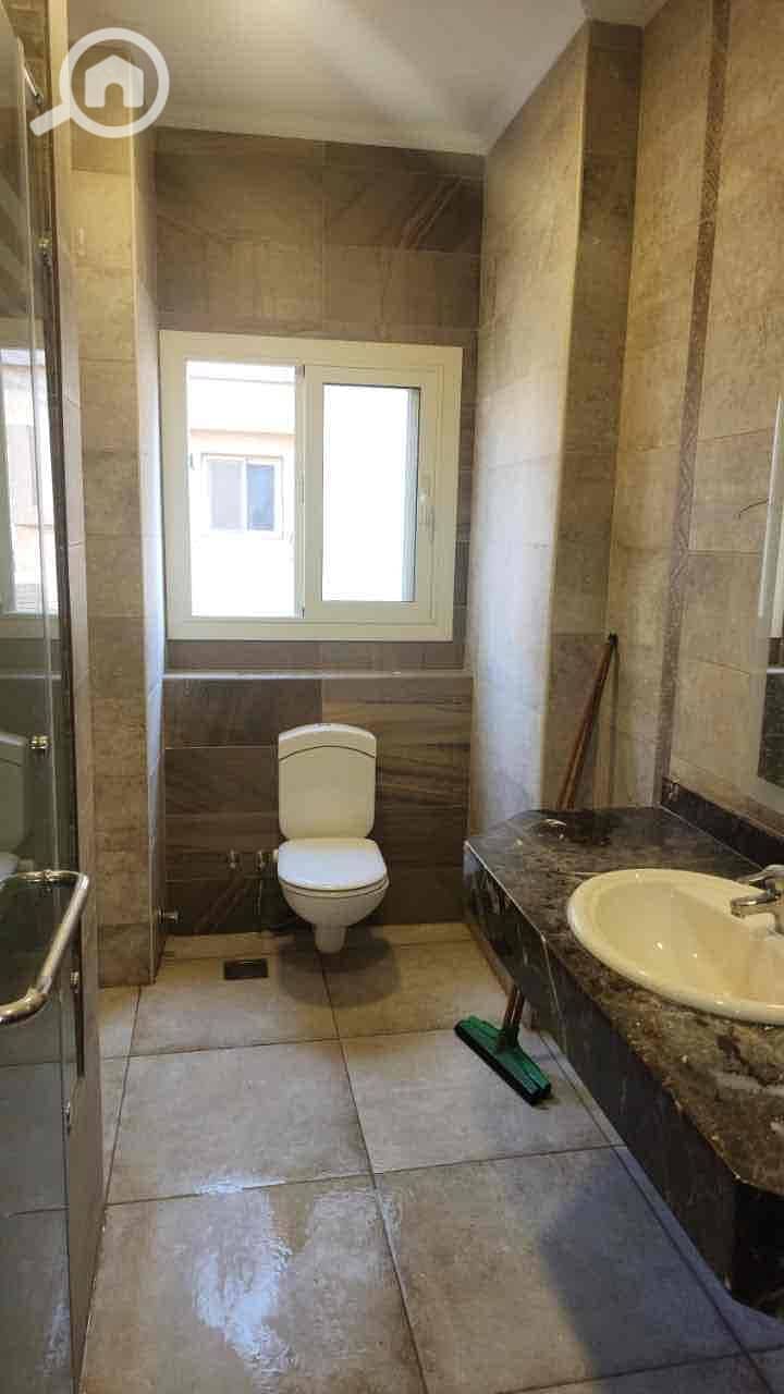 20 1c95f845-7aaa-41ca-b625-e15250237ad5. jpg