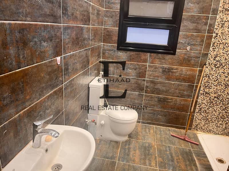 11 ac2e17ac-bbc4-445a-b8a7-bd1734c215df. jpeg