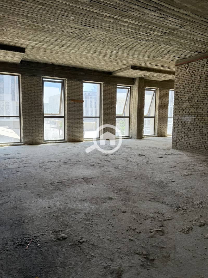 3 WhatsApp Image 2025-12-04 at 15.48. 50_2249db29. jpg