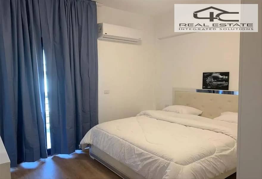 27 5808064-288a3o. png