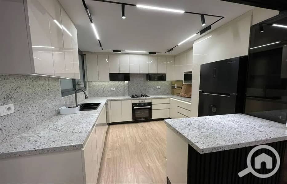 2 7059180-6c522o_1400x900. jpg